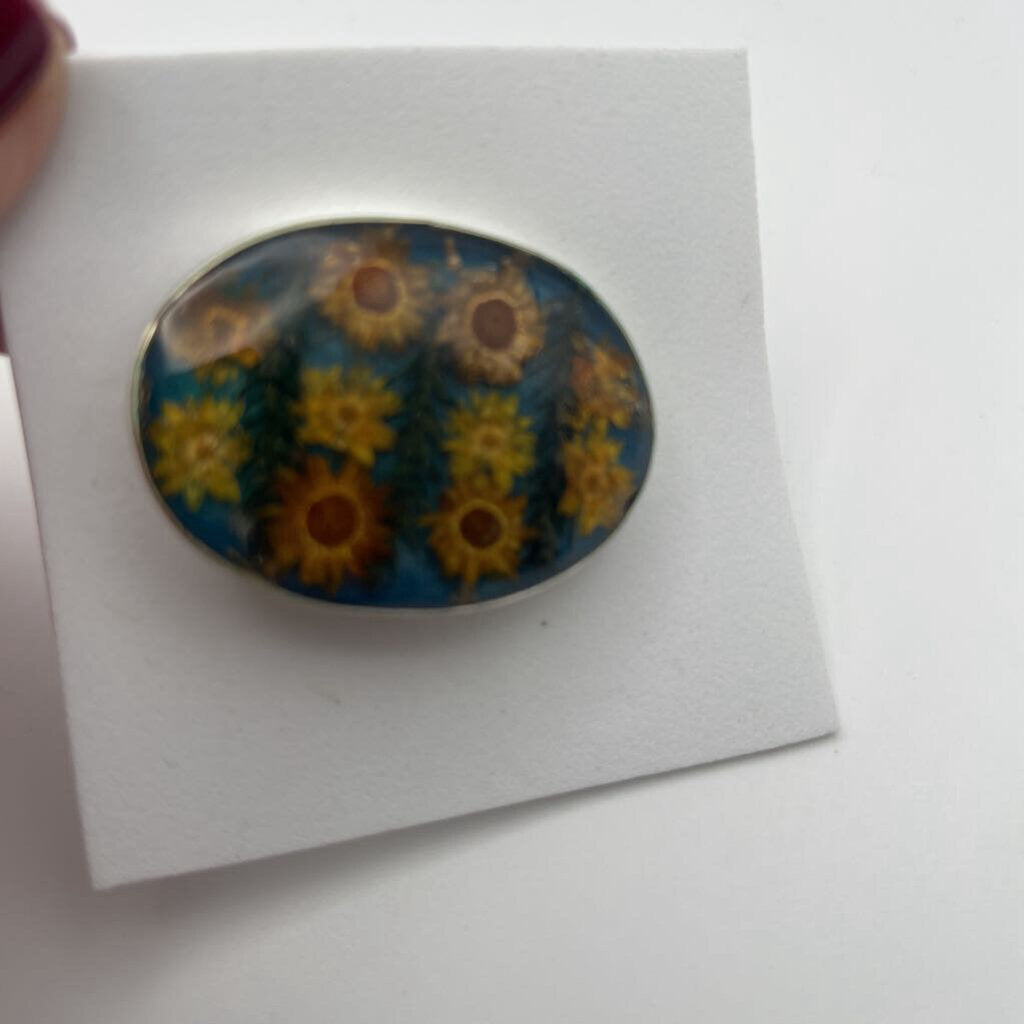 Dried Floral Resin Pin