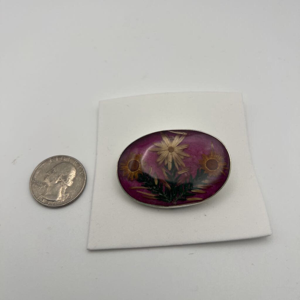 Dried Floral Resin Pin