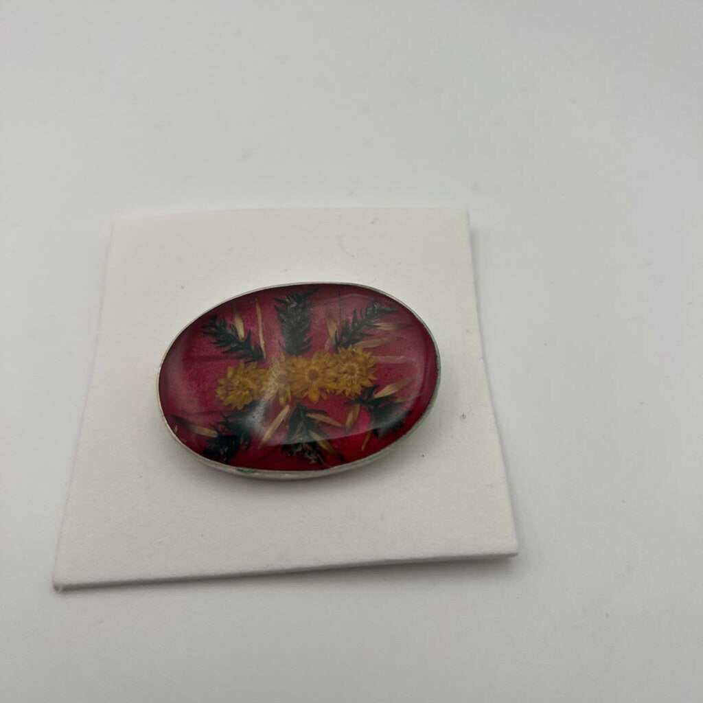 Dried Floral Resin Pin