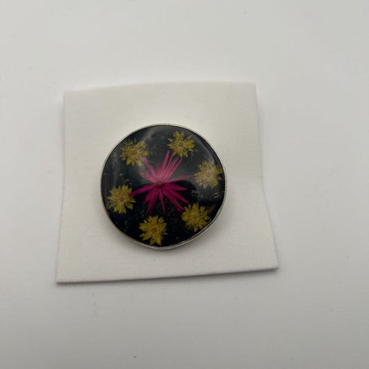 Dried Floral Resin Pin