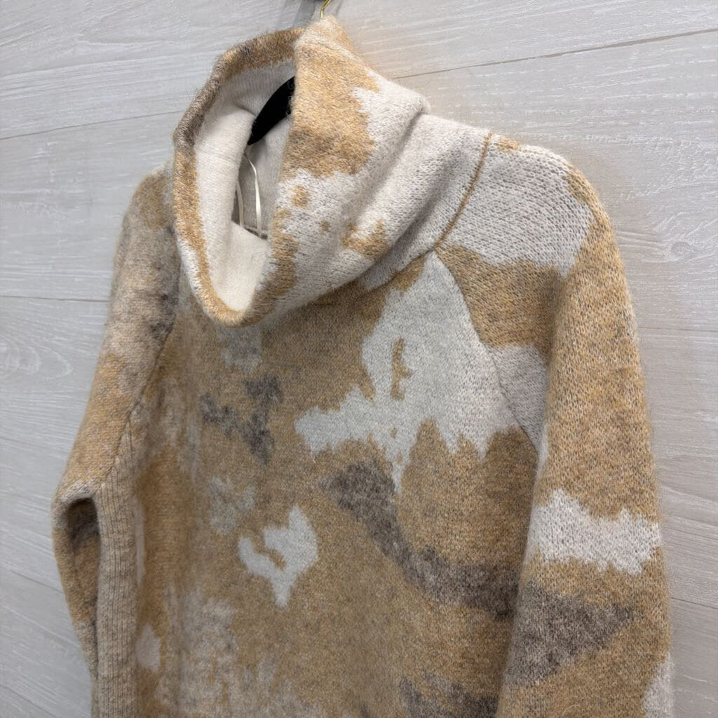 RD Style White/ Brown Soft Knit Print Turtleneck Sweater Large