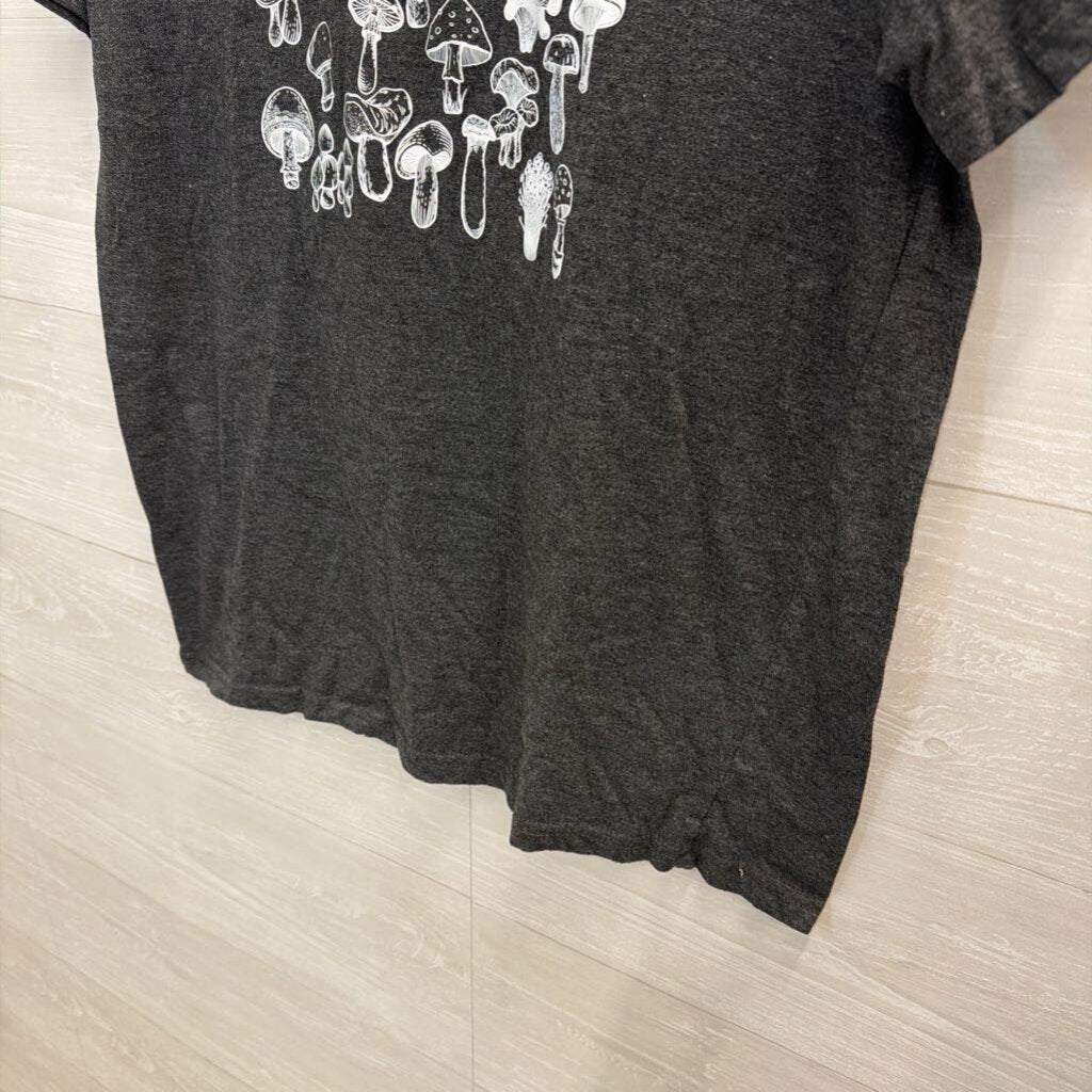 Grey/ White Mushroom Short Sleeve Graphic Tee Large