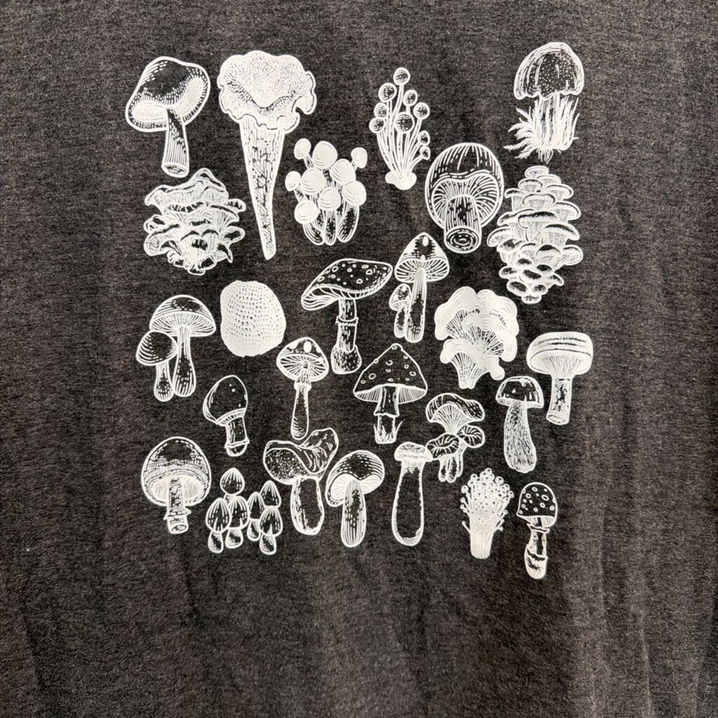 Grey/ White Mushroom Short Sleeve Graphic Tee Large