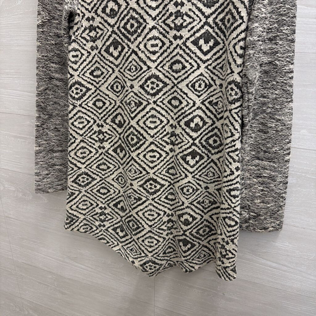 Anthropologie White/ Black Print Knit Long Sleeve Sweater Dress Small
