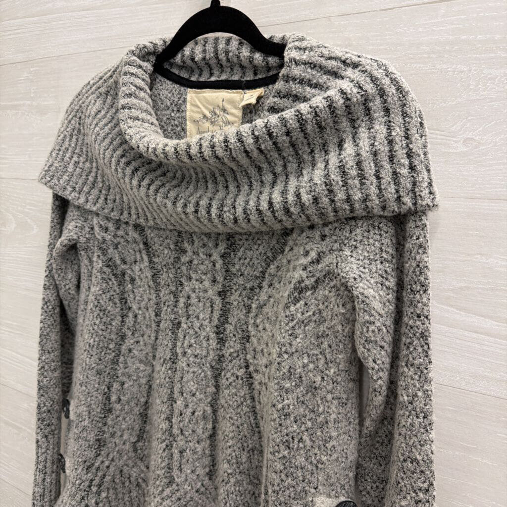 Angel of the North Grey Knit Turtleneck Sweater Extra Small