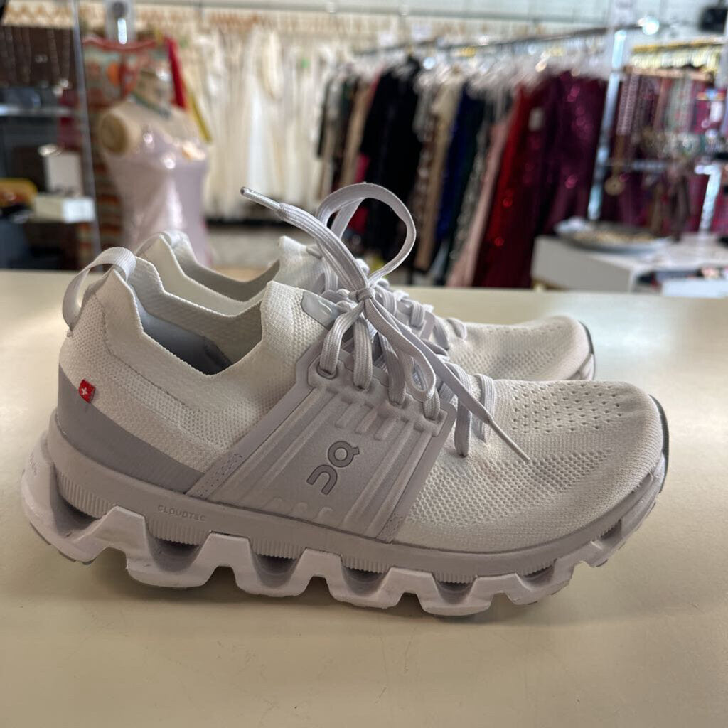 On Cloud White/ Grey Cloudswift 3 Sneakers 7.5
