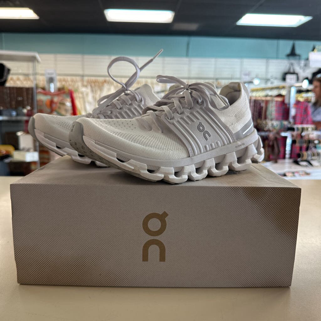 On Cloud White/ Grey Cloudswift 3 Sneakers 7.5