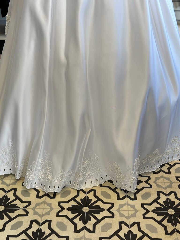 Vintage Ivory Satin and Pearl Off Shoulder Bridal Gown 2