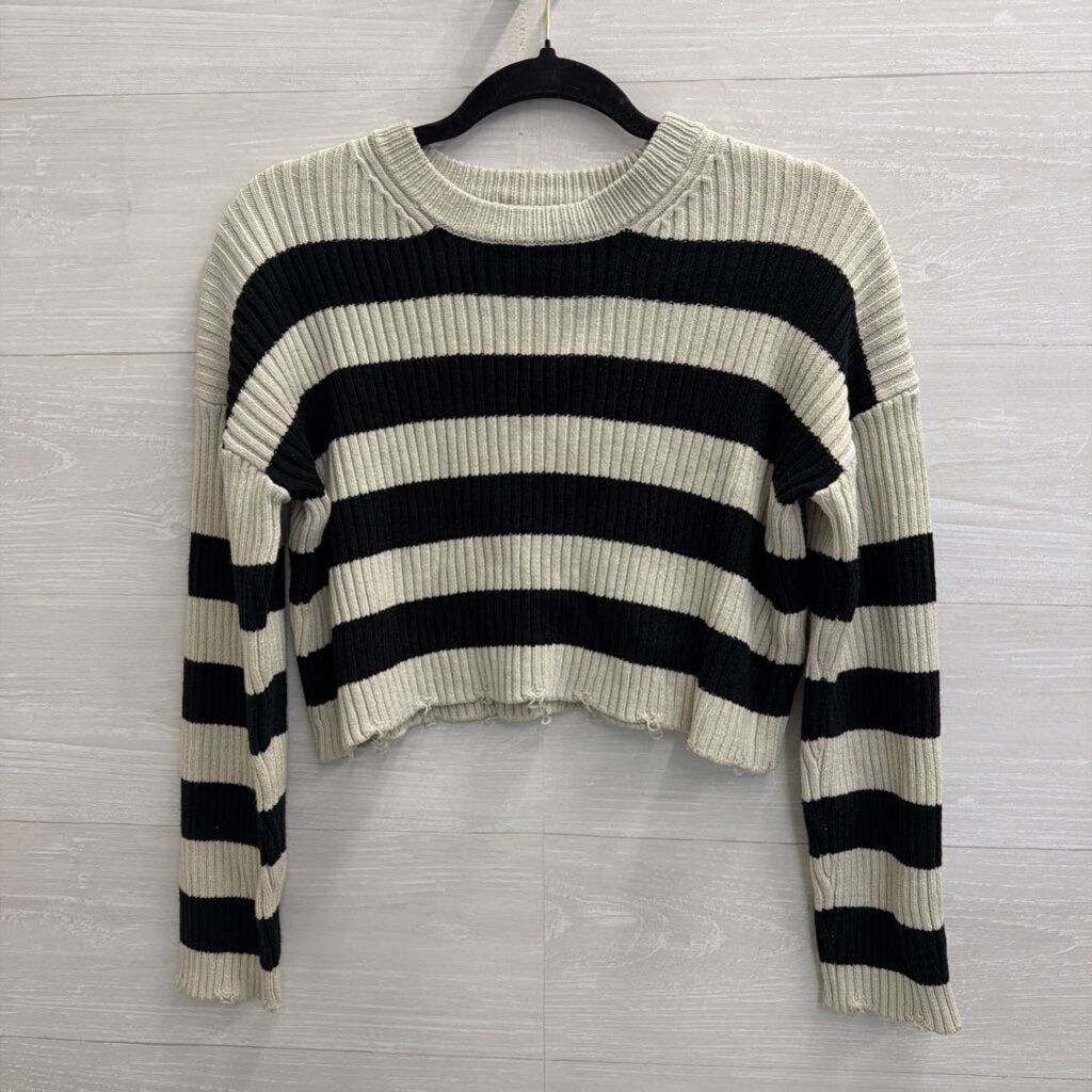 Sage and Stone Black/ Beige Striped Knit Cropped Sweater Small