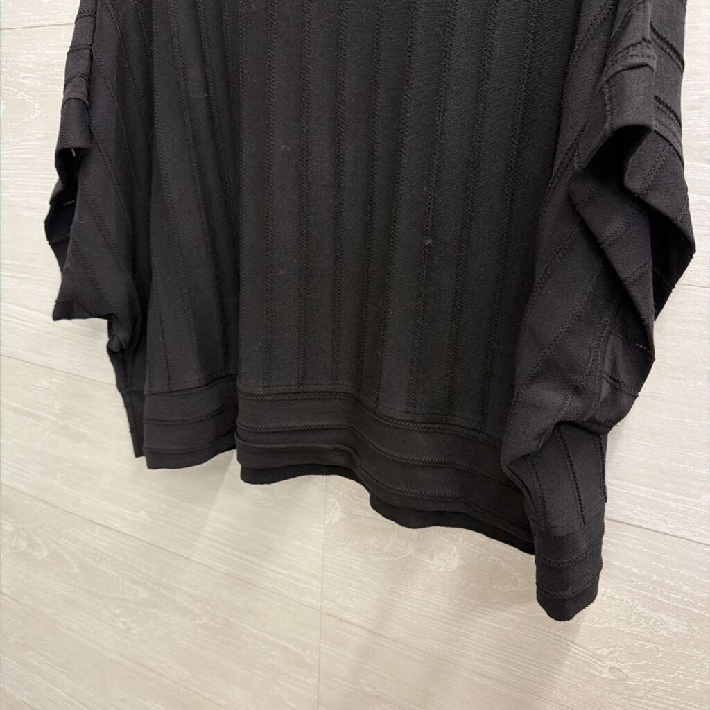 Umgee Black Cropped Short Sleeve Boxy Top Medium