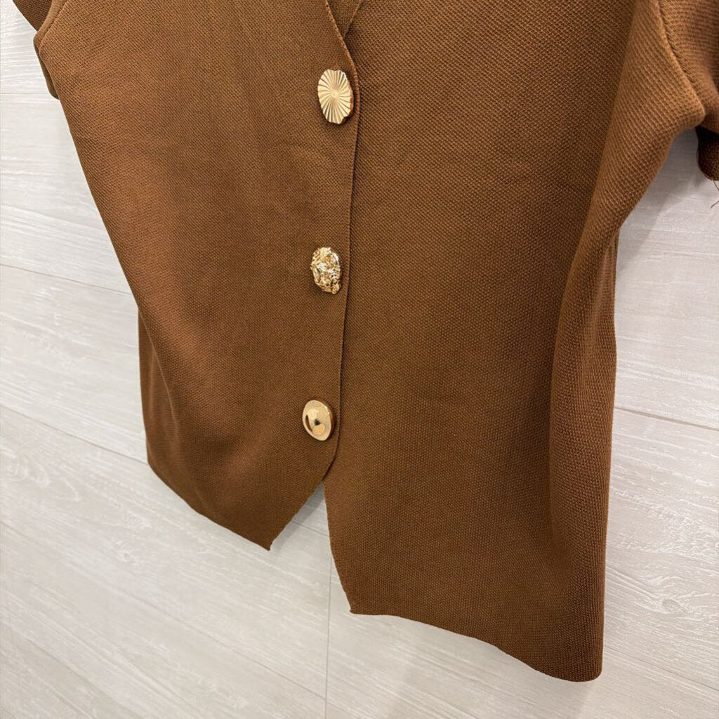 Brown Short Sleeve Gold Button Front Top Extra Large