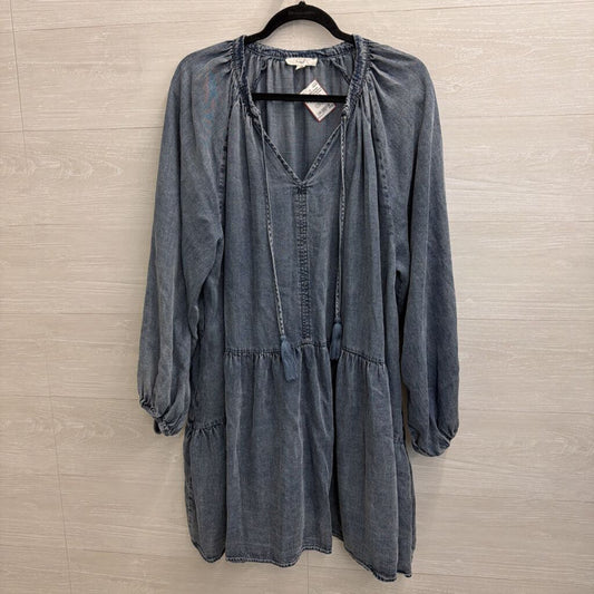 Easel Blue Chambray Long Sleeve Dress Large