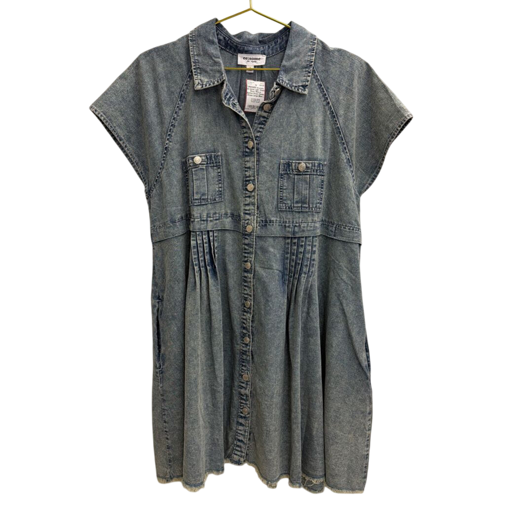 ee some Light Wash Short Sleeve Button Down Denim Dress Large