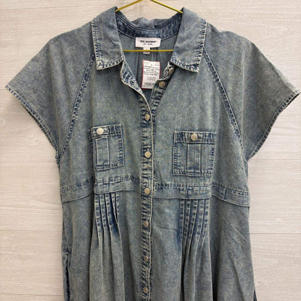 ee some Light Wash Short Sleeve Button Down Denim Dress Large