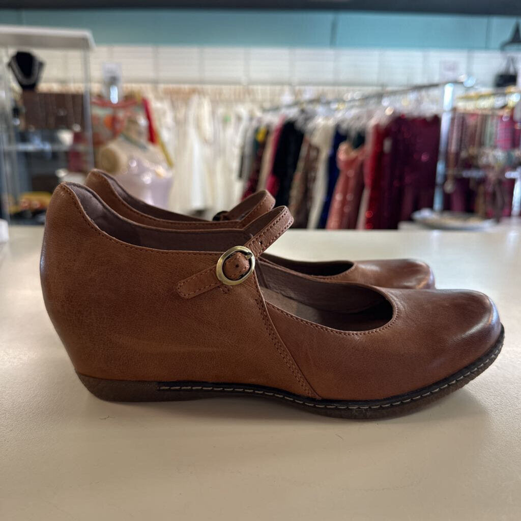 Dansko Brown Leather Loralie Mary Jane Shoes 38