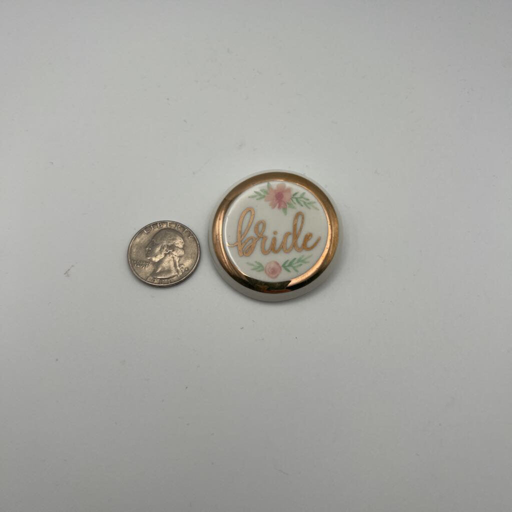 White/ Gold Bride Pin