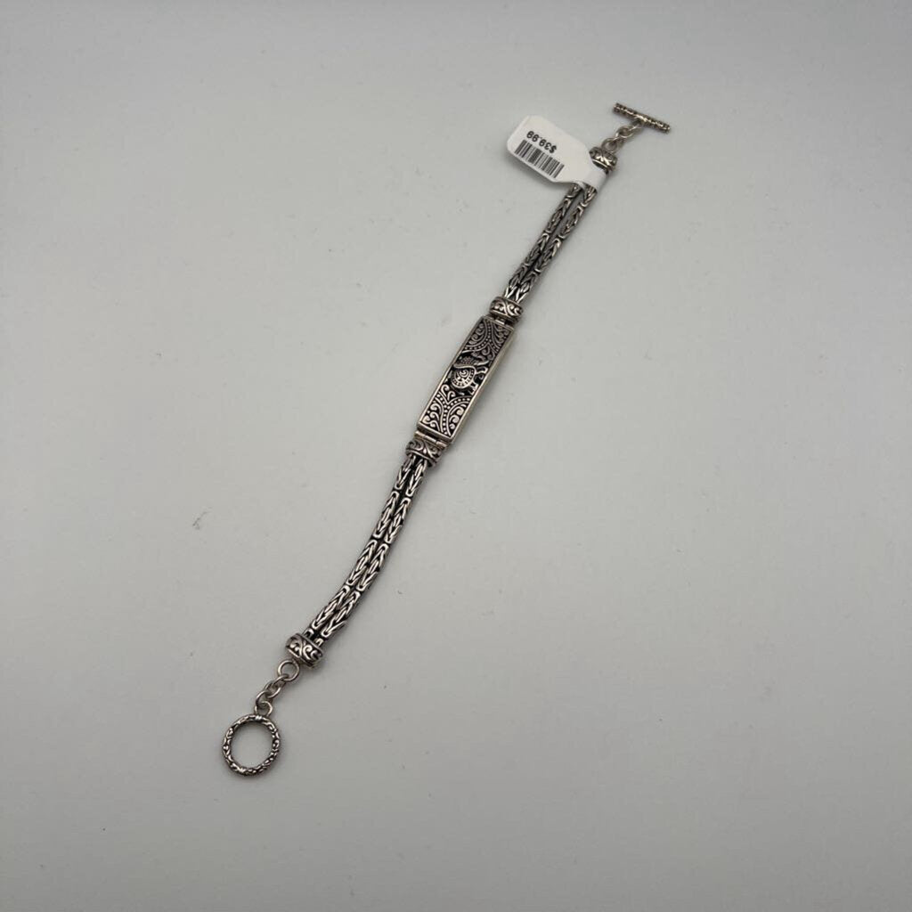 Sterling Silver Elephant Toggle Latch Bracelet
