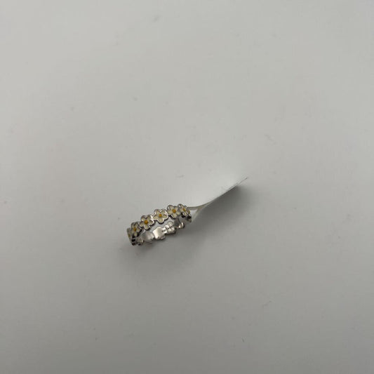Sterling Silver/ White Dainty Daisy Ring