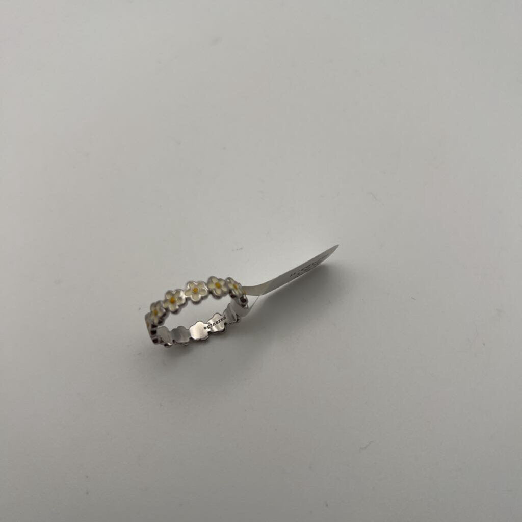 Sterling Silver/ White Dainty Daisy Ring