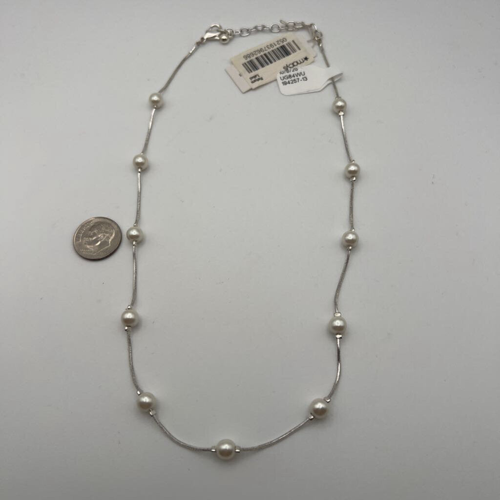 Silver/ Pearl Necklace