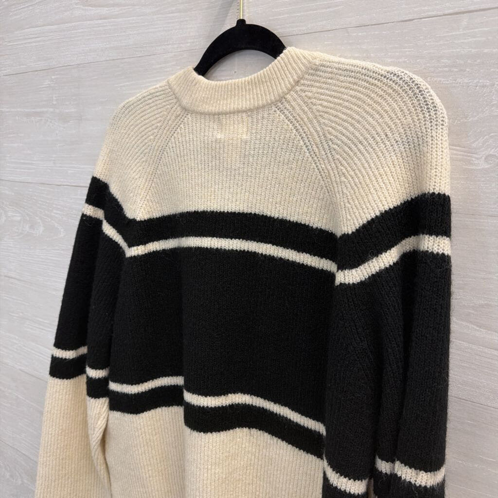 Ski Vermont Cream/Black Sweater Medium