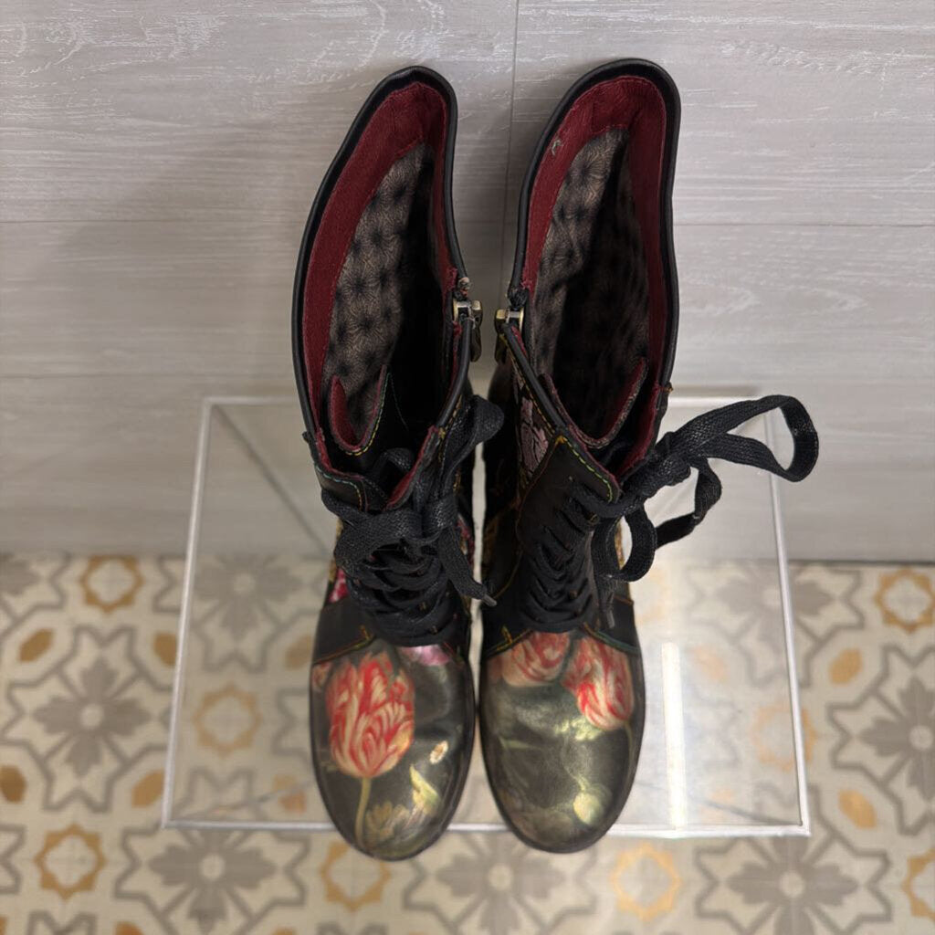 L'Artiste Black Floral Tapestry Lace Up Boots