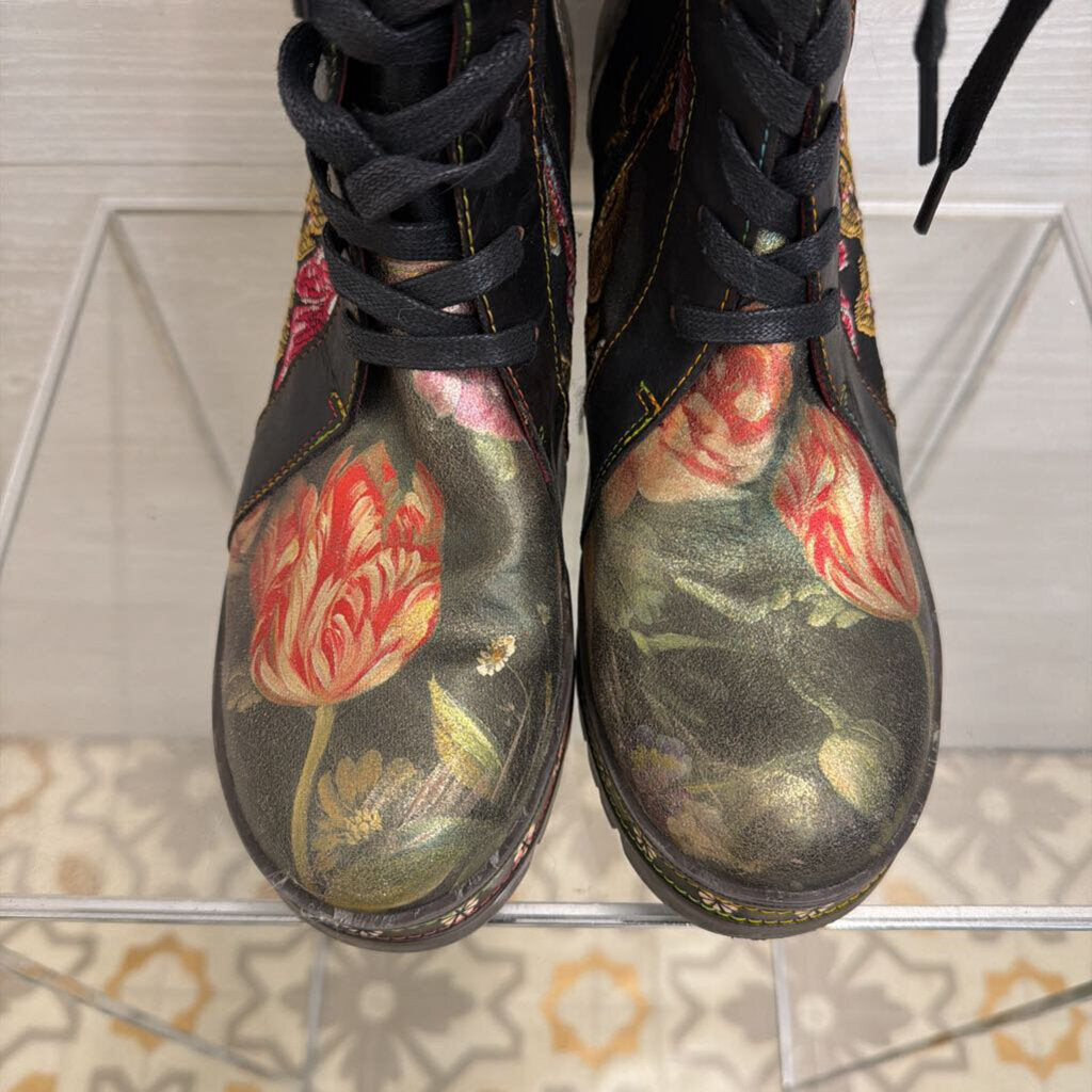 L'Artiste Black Floral Tapestry Lace Up Boots