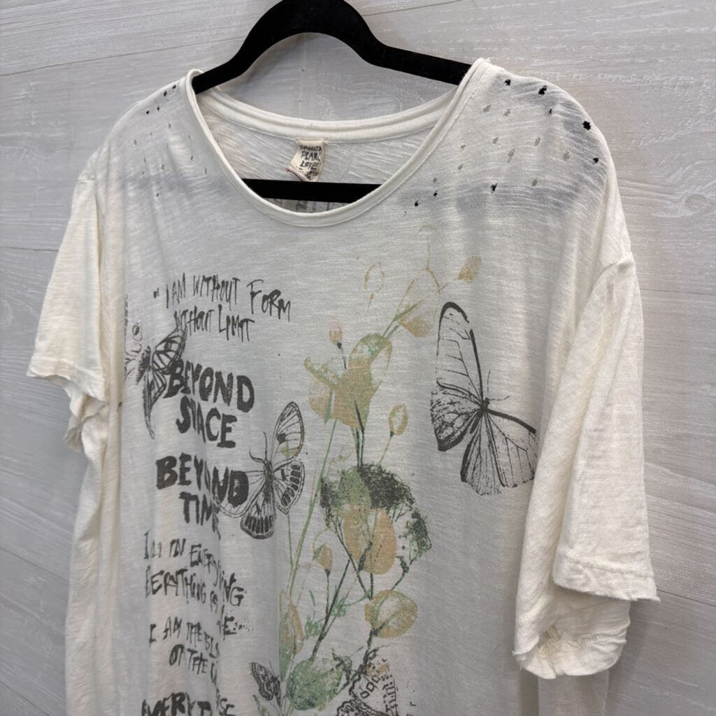 Magnolia Pearl Beyond Space Graphic Tee O/S