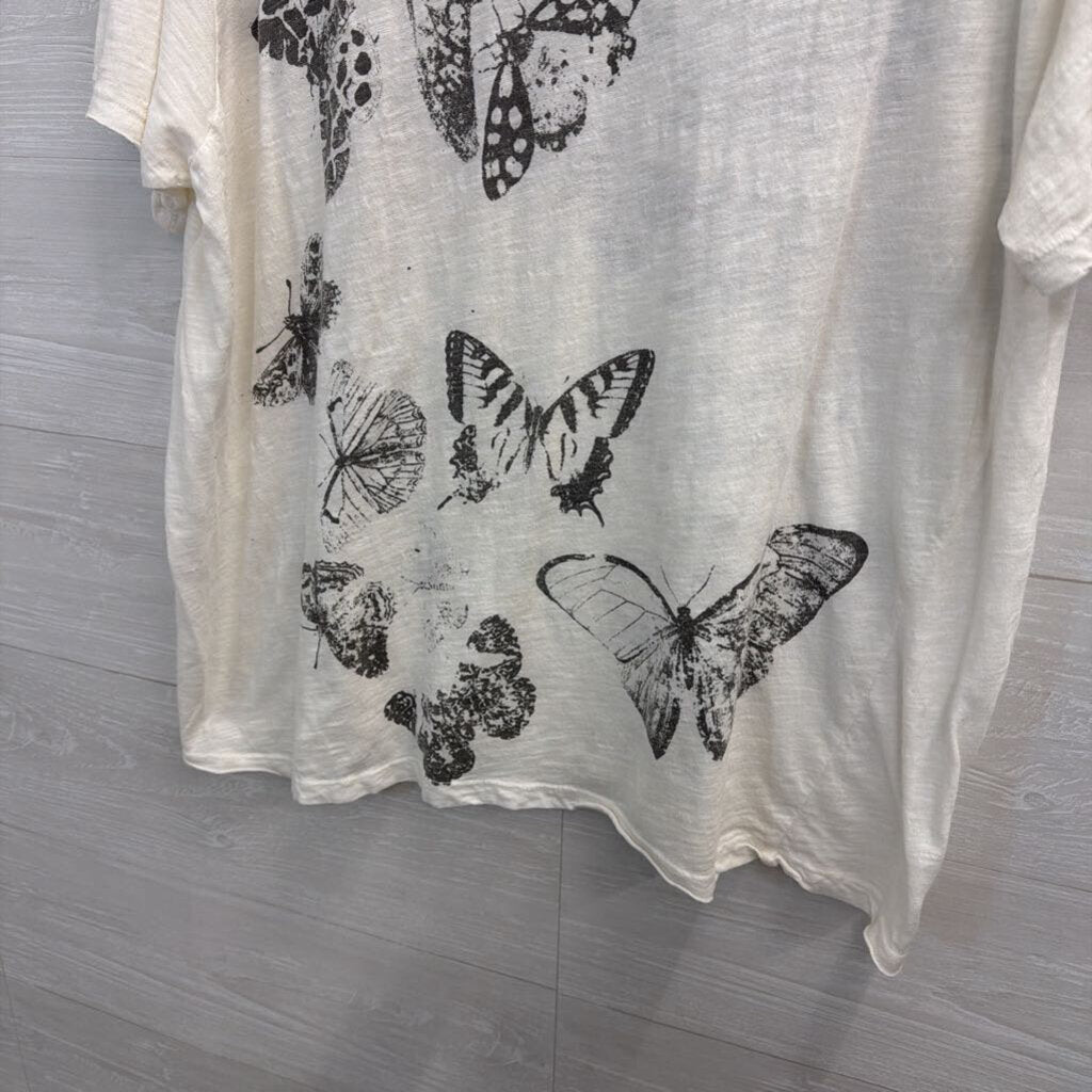 Magnolia Pearl Beyond Space Graphic Tee O/S