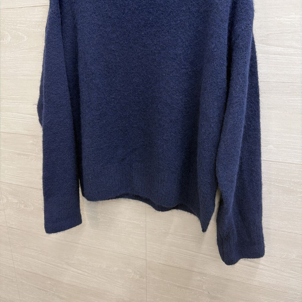 Italia Navy Sweater Large