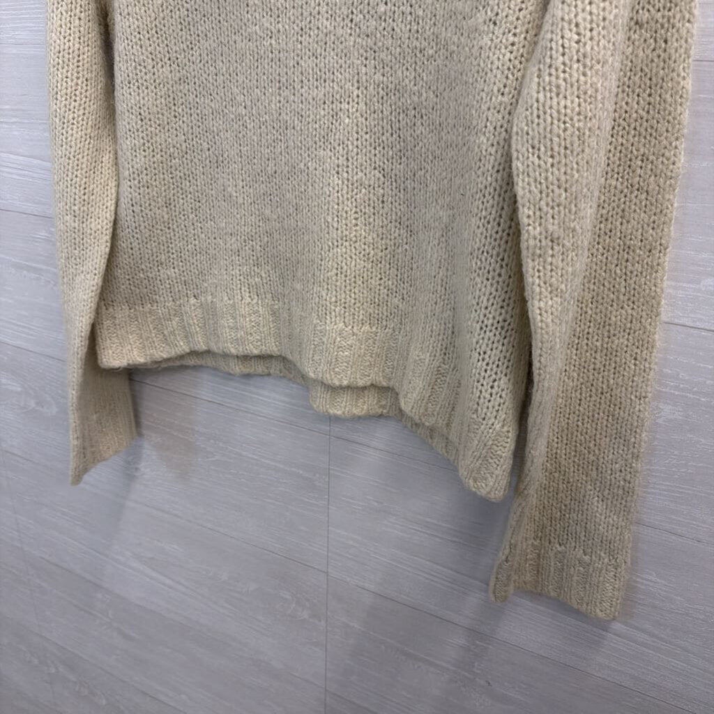Harley Davidson Cream Turtleneck Sweater Large