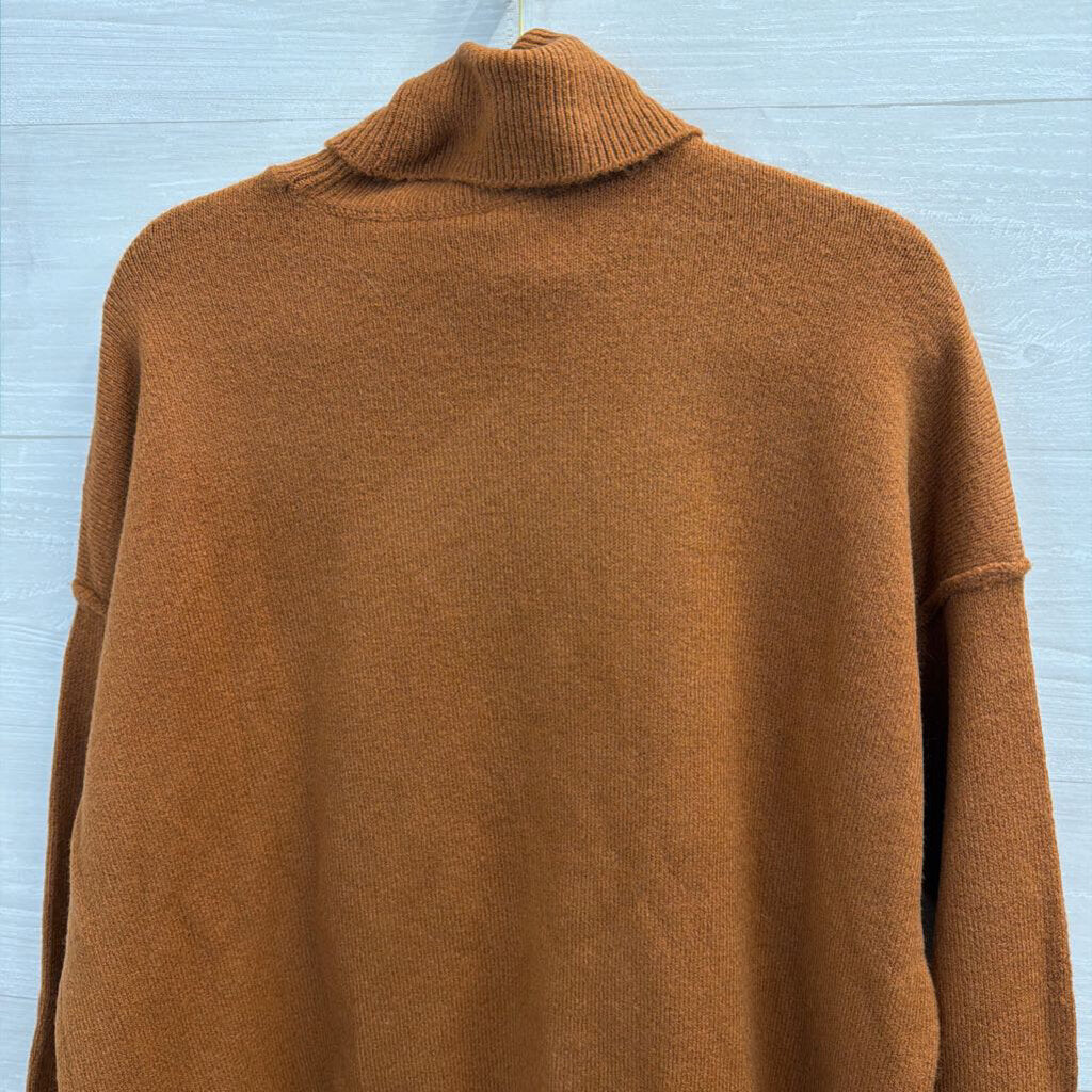 Brown Turtleneck Sweater Small