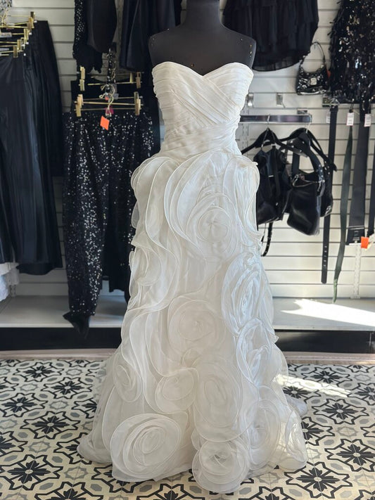 Monique Lhullier Ivory Strapless Rosette Wedding Gown 10