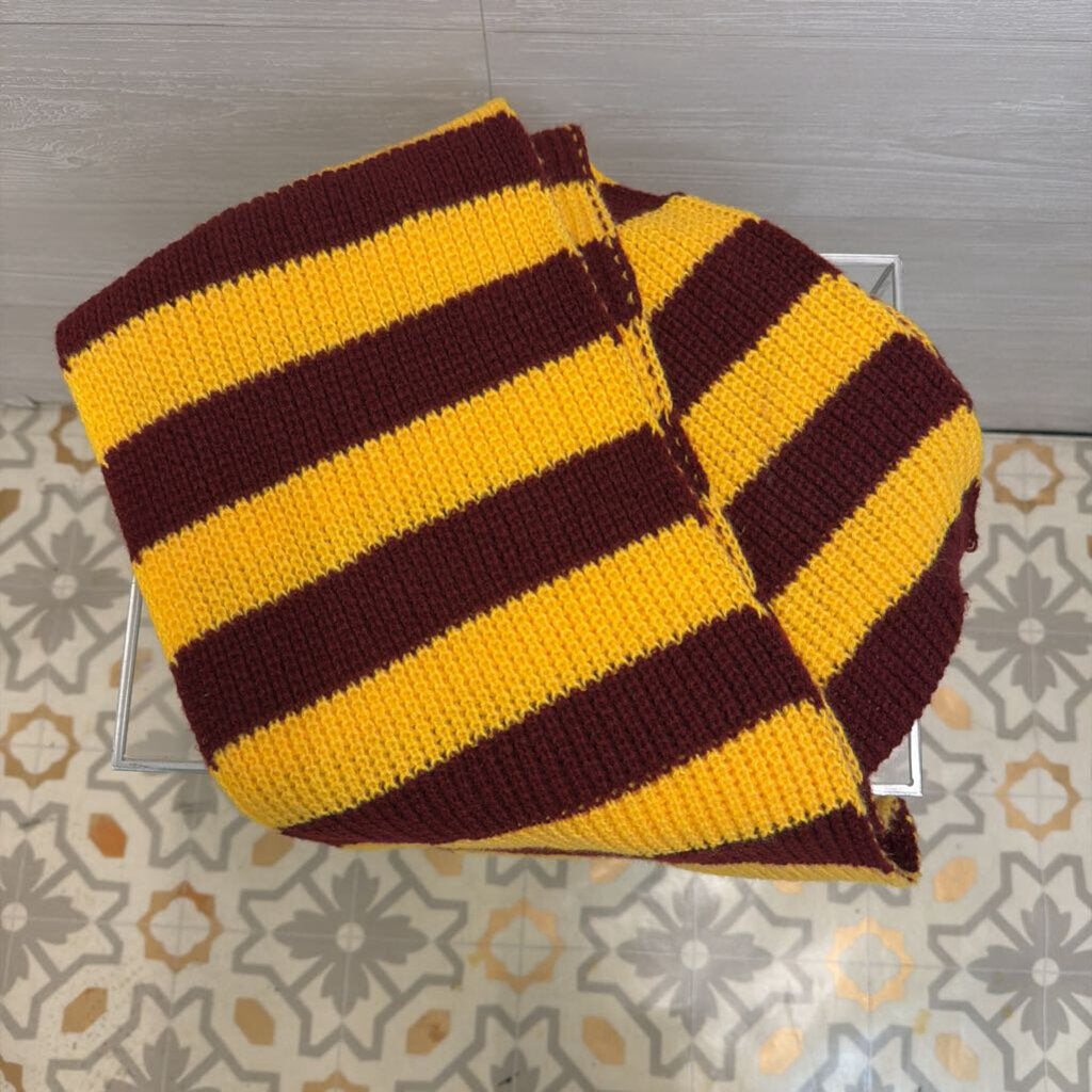 Yellow/Burgundy Knit Scarf