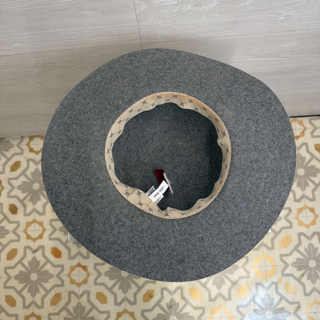 Grey Felt Round Brim Hat
