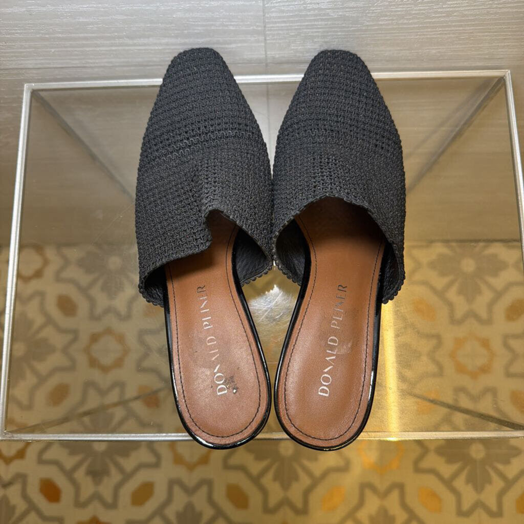 Vintage Black Woven Mules 7.5