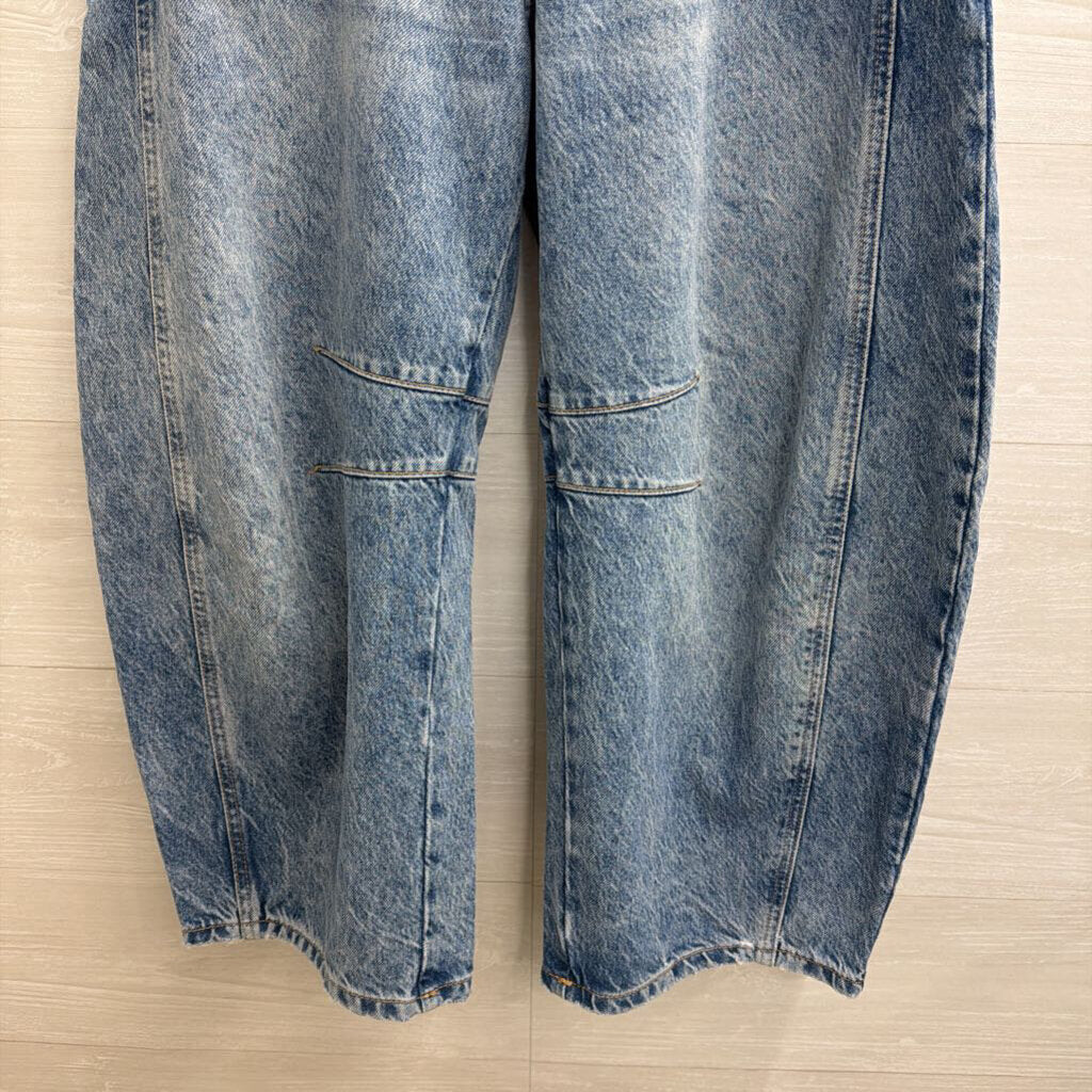 We The Free Light Wash Good Luck Mid Rise Barrel Jeans 27 Short