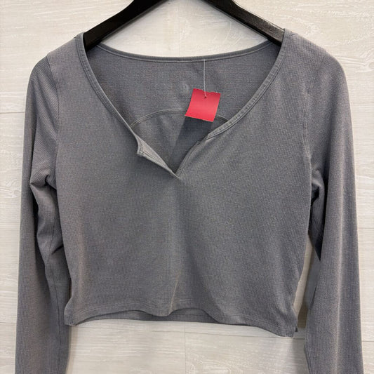Lululemon Grey Cropped V-Neck Top Medium