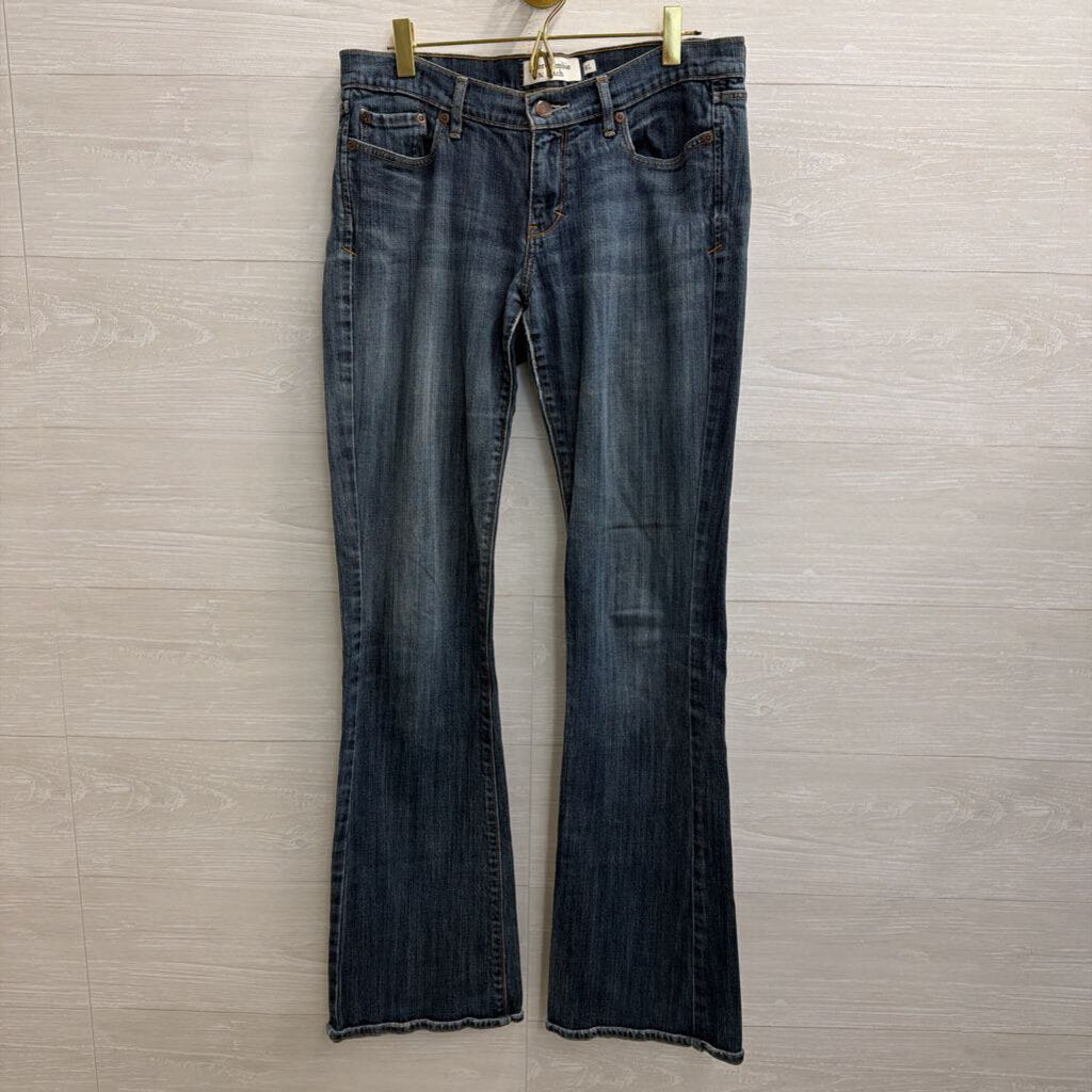 Vintage Abercrombie and Fitch Low Waisted Boot Cut 6L