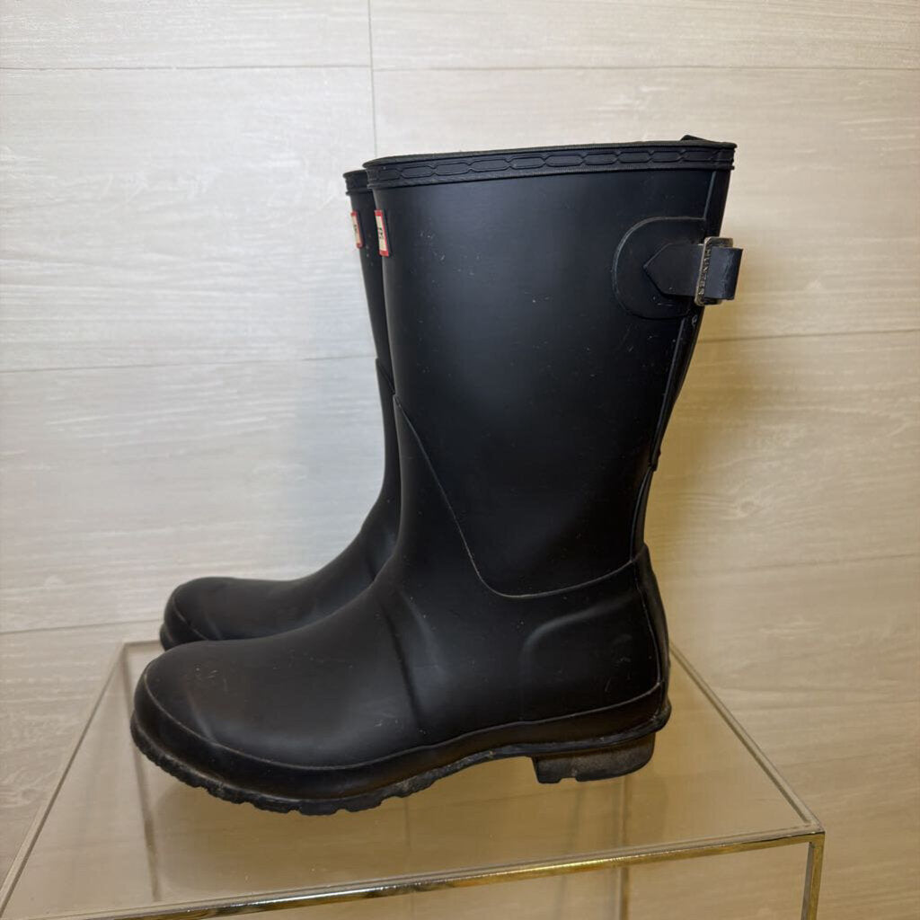 Hunter Matte Black Original Short Rain Boots 8