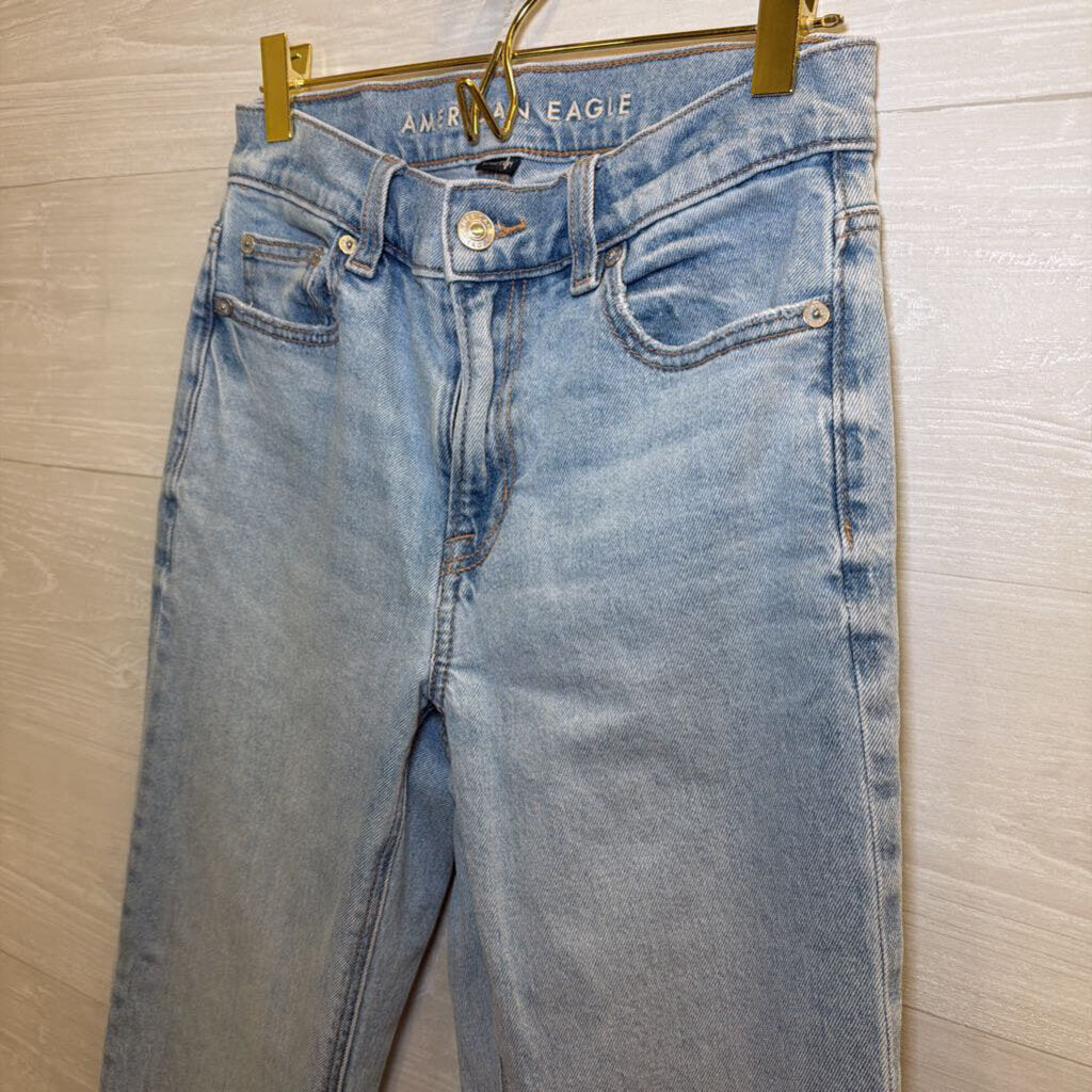 American Eagle Light Wash Super High Rise Straight Jeans 00 Long