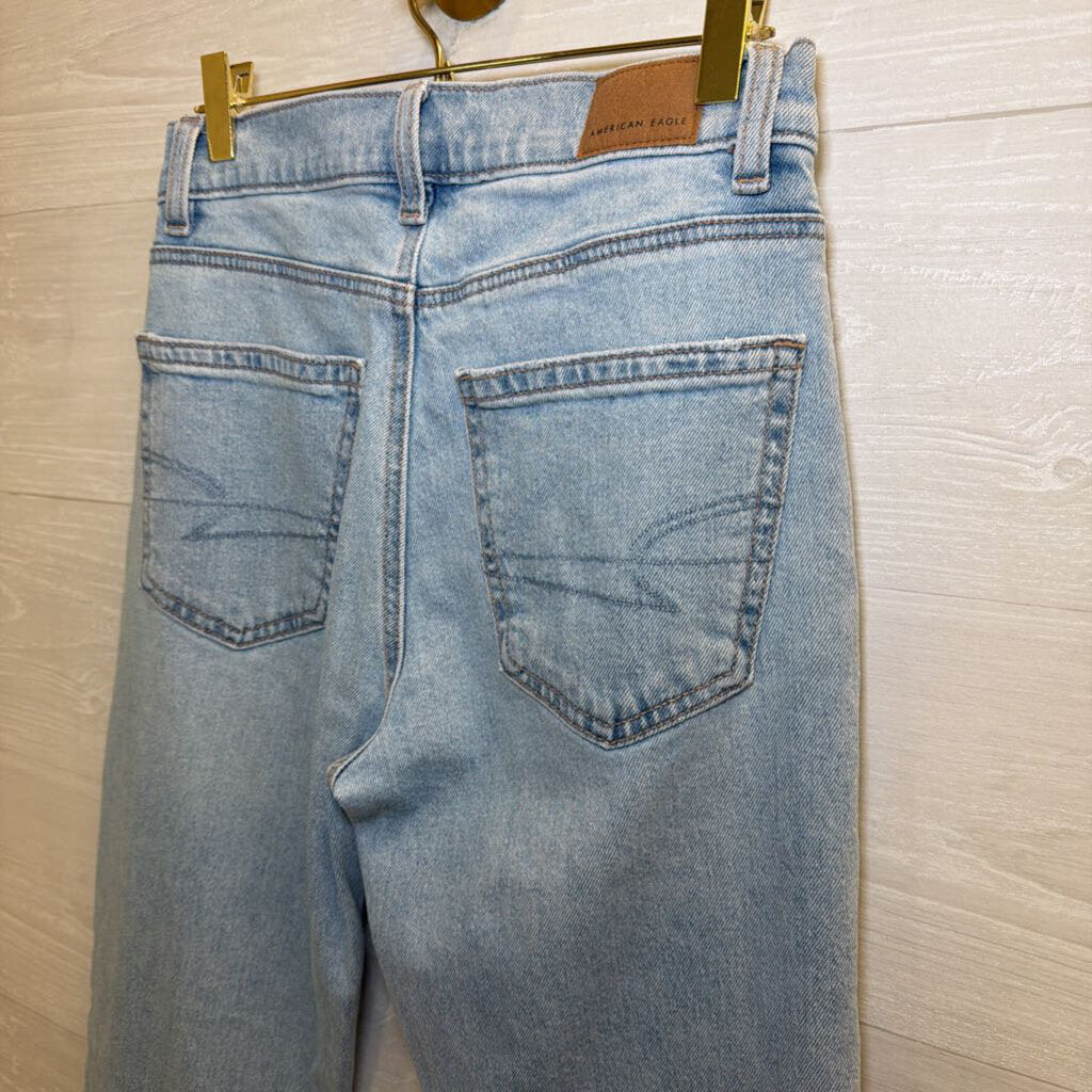 American Eagle Light Wash Super High Rise Straight Jeans 00 Long