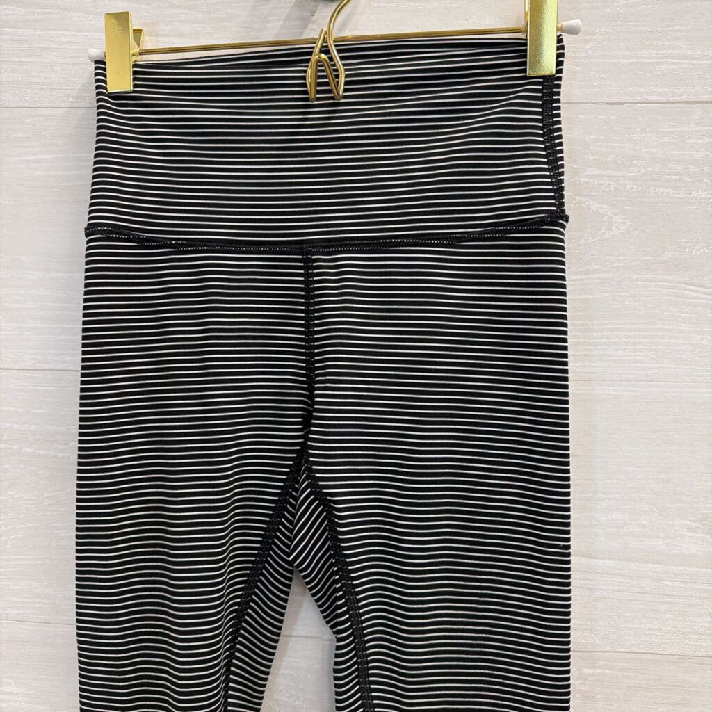 Lululemon Black/ White Striped Leggings 4