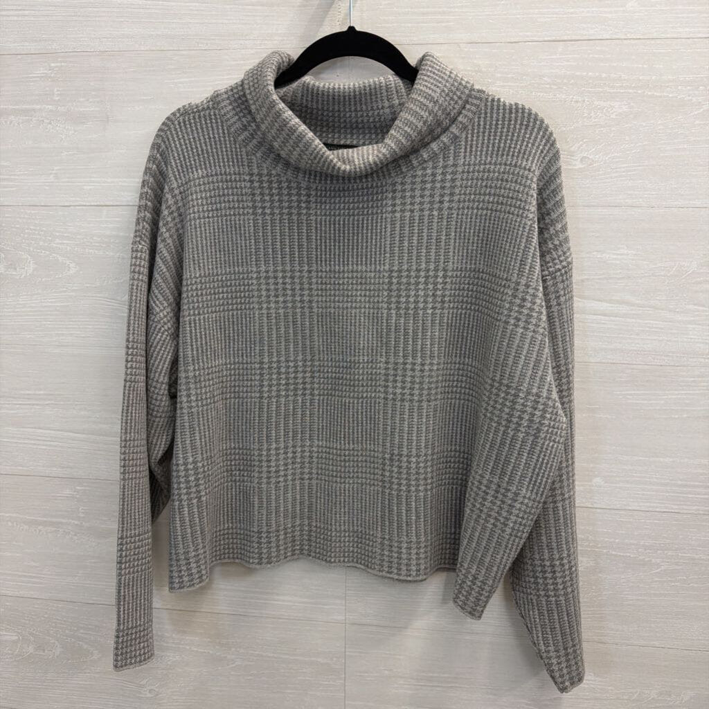 Ann Taylor Grey Plaid Cropped Turtleneck Top Large