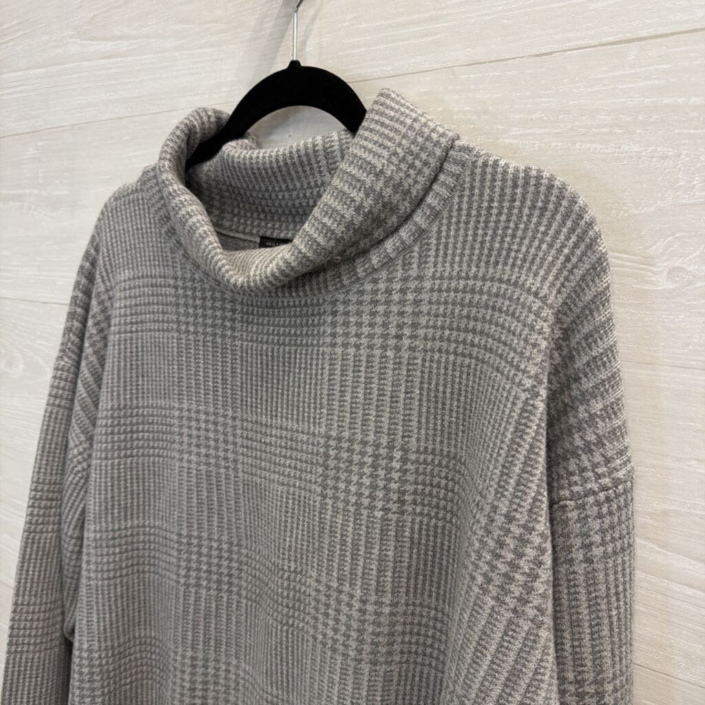 Ann Taylor Grey Plaid Cropped Turtleneck Top Large