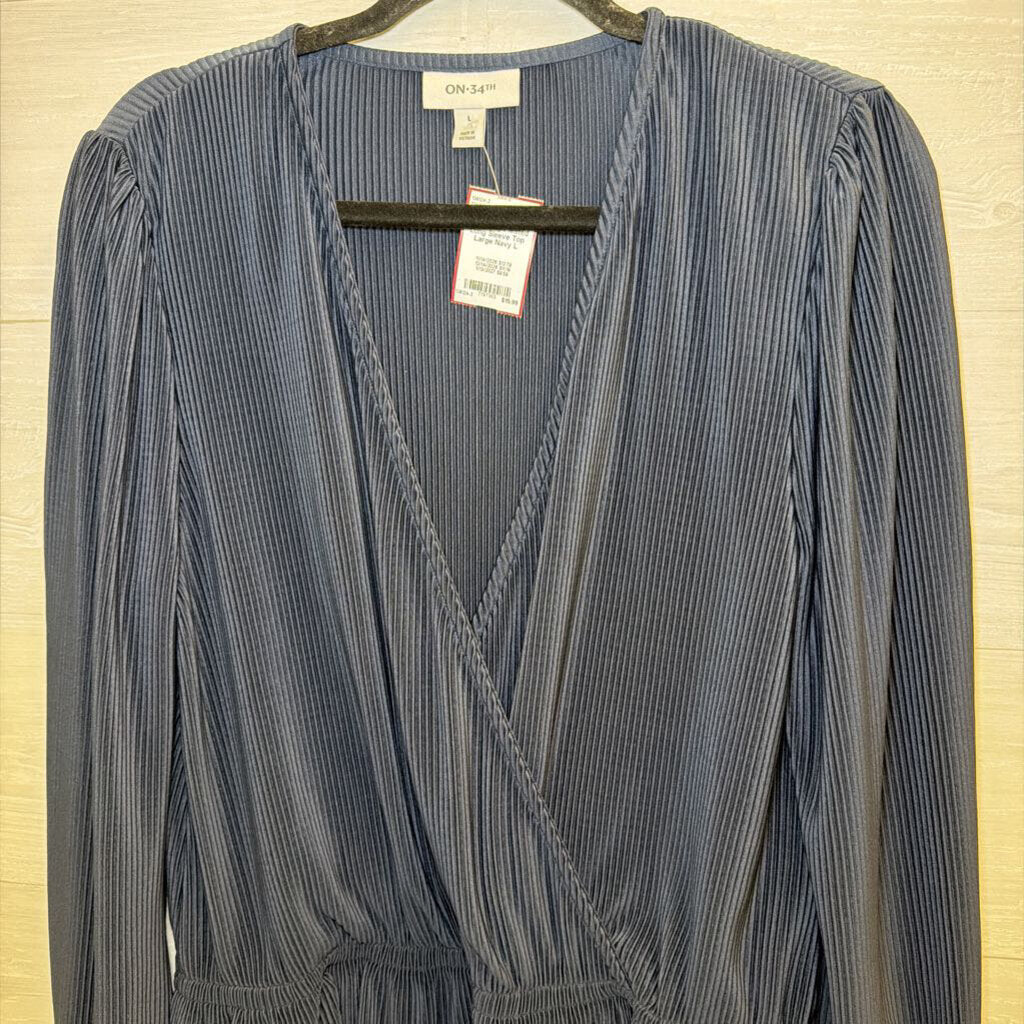On 34th Navy Pleated Long Sleeve Top Large