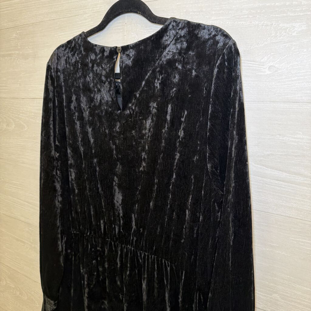 On 34th Black Crushed Velvet Long Sleeve Midi Dress Extra Large