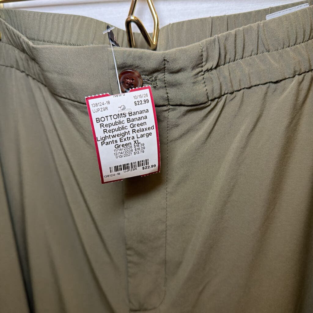 Banana Republic Green Lightweight Relaxed Pants Extra Large