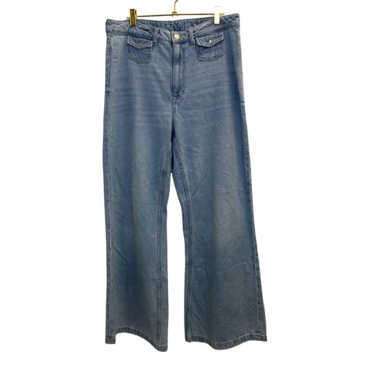 Light Wash Wide Leg Jeans 12