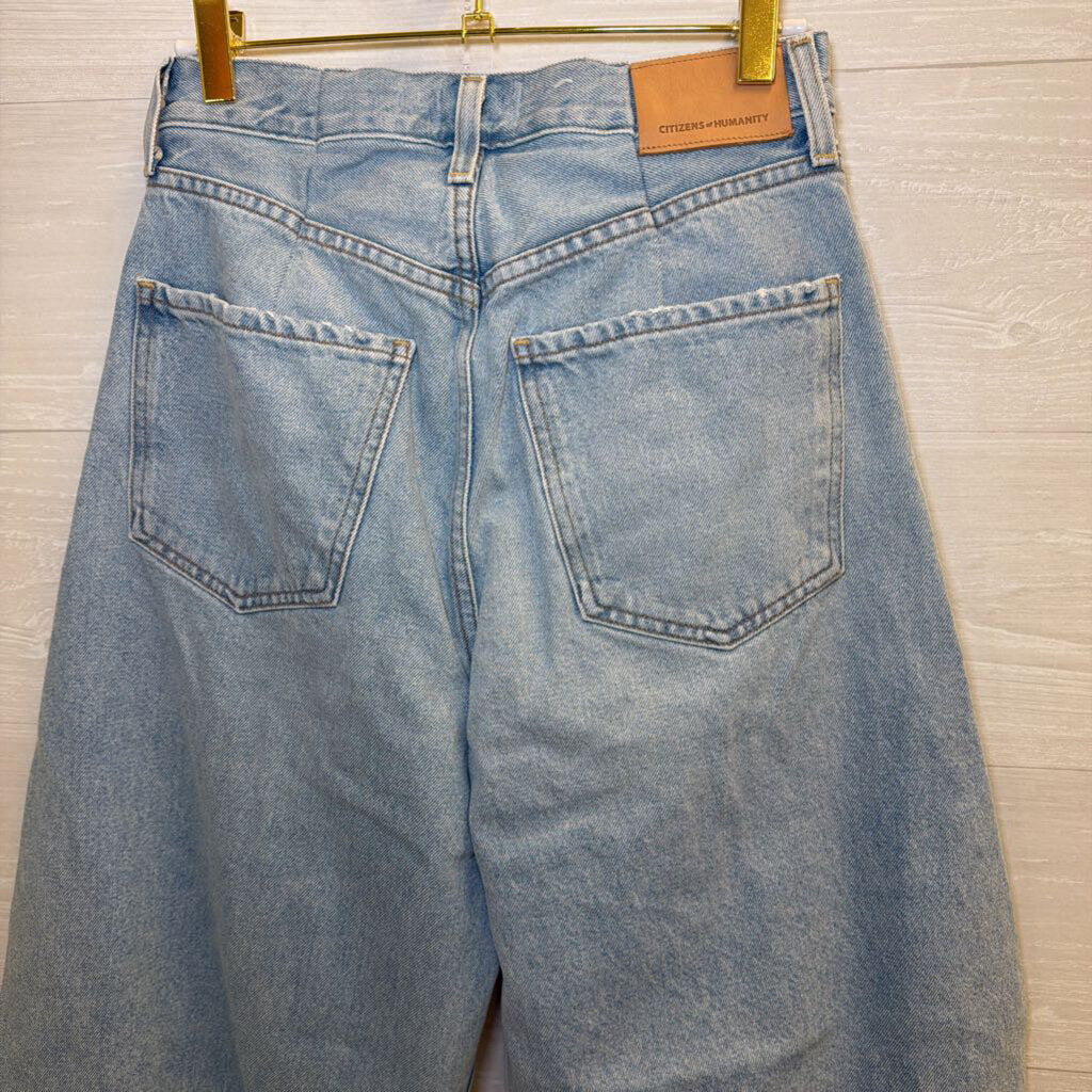 Citizens of Humanity Light Wash Barrel Jeans 25